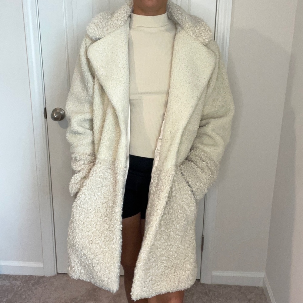 Abercrombie and Fitch Womens Cream Fauz Fur Teddy Coat Collared Size XL